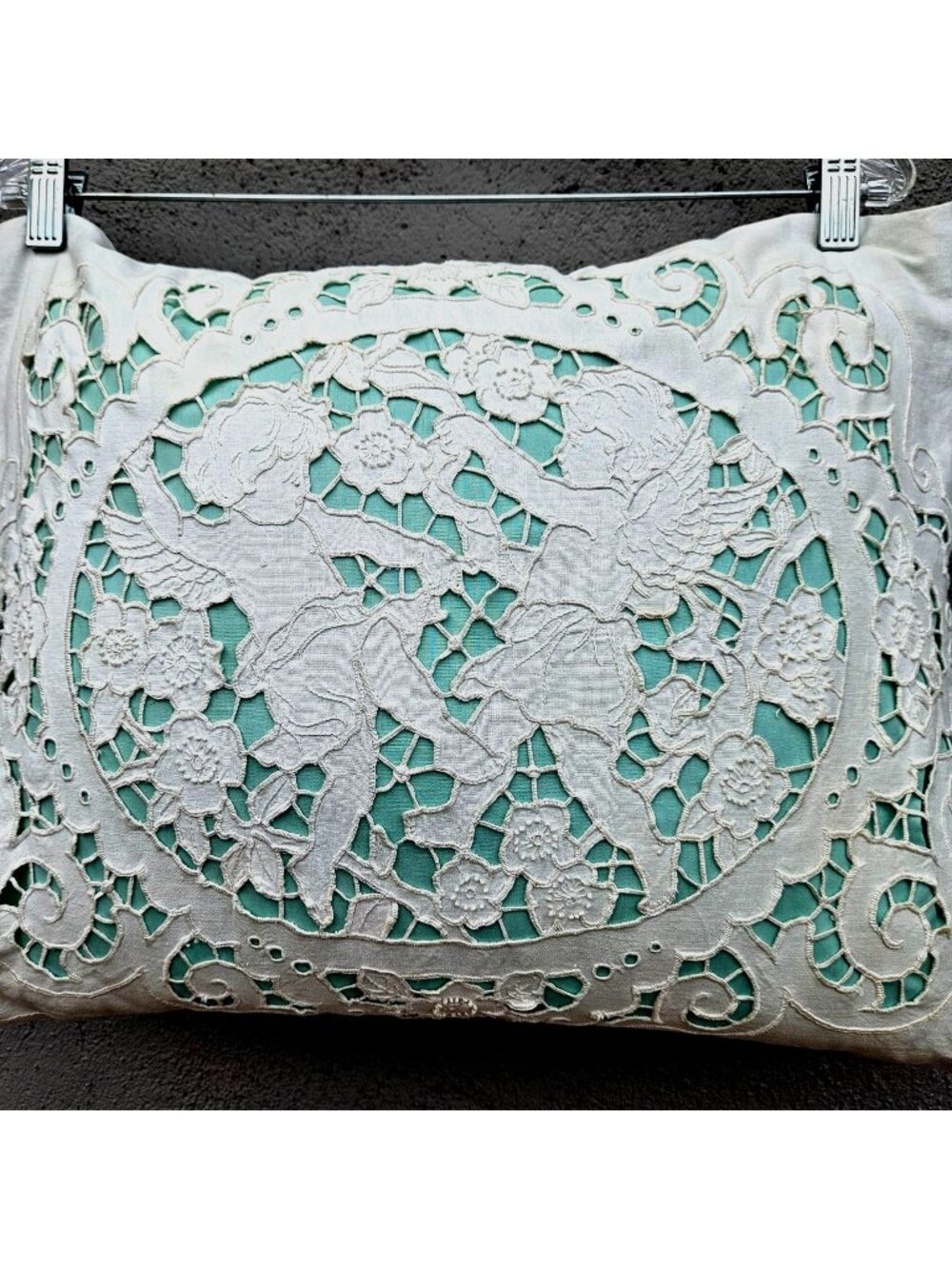 Vintage Madeira Embroidery Cutwork Linen Cherub Putti Pillow White Green 19x15